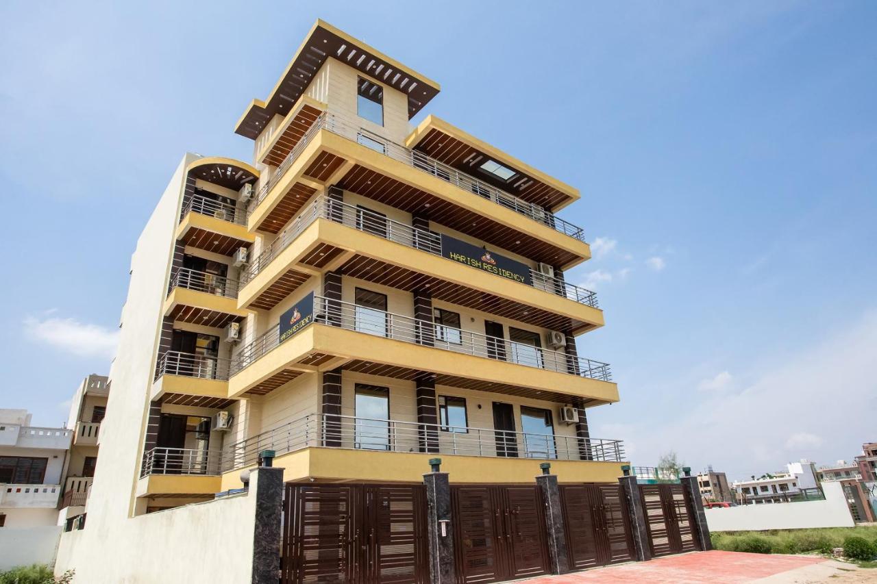 Capital O Harish Residency Ξενοδοχείο Γκουργκάον Εξωτερικό φωτογραφία