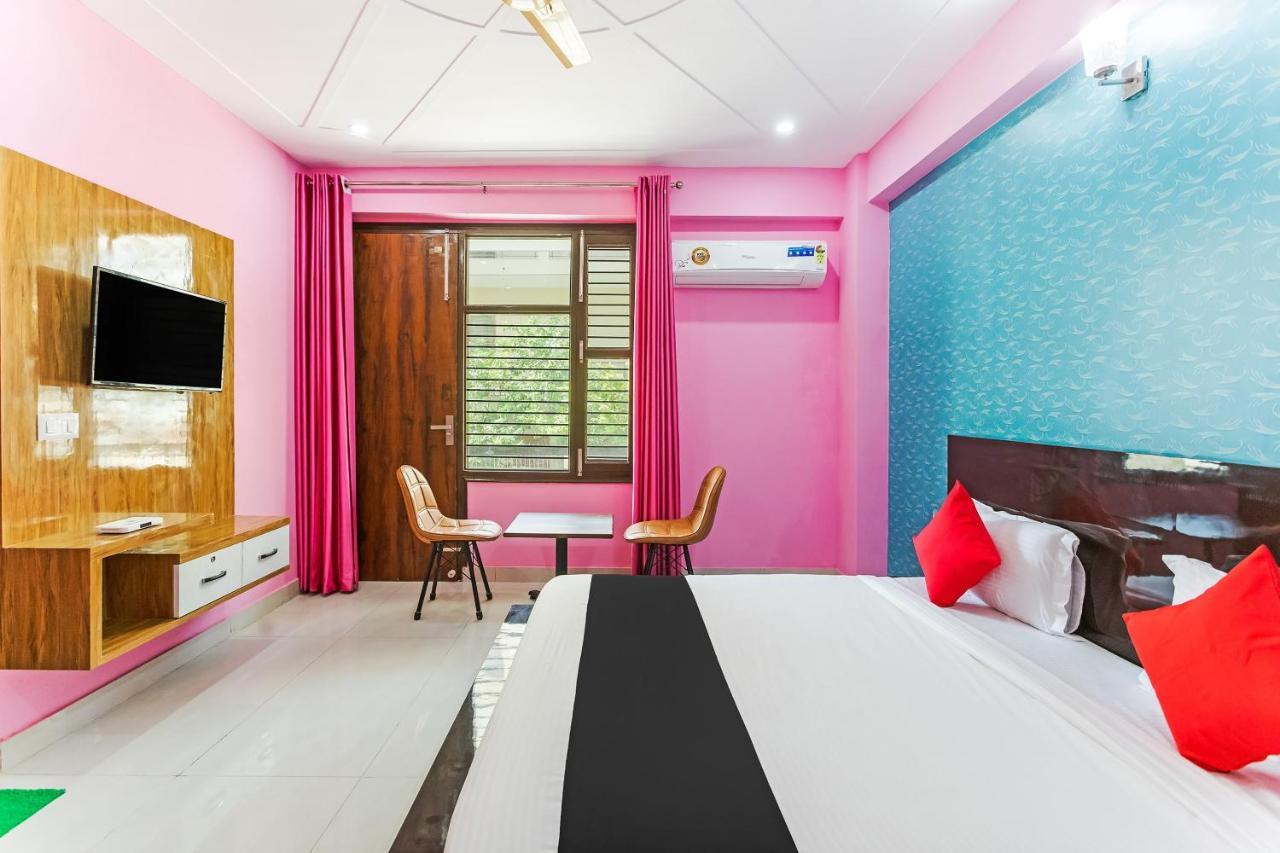 Capital O Harish Residency Ξενοδοχείο Γκουργκάον Εξωτερικό φωτογραφία
