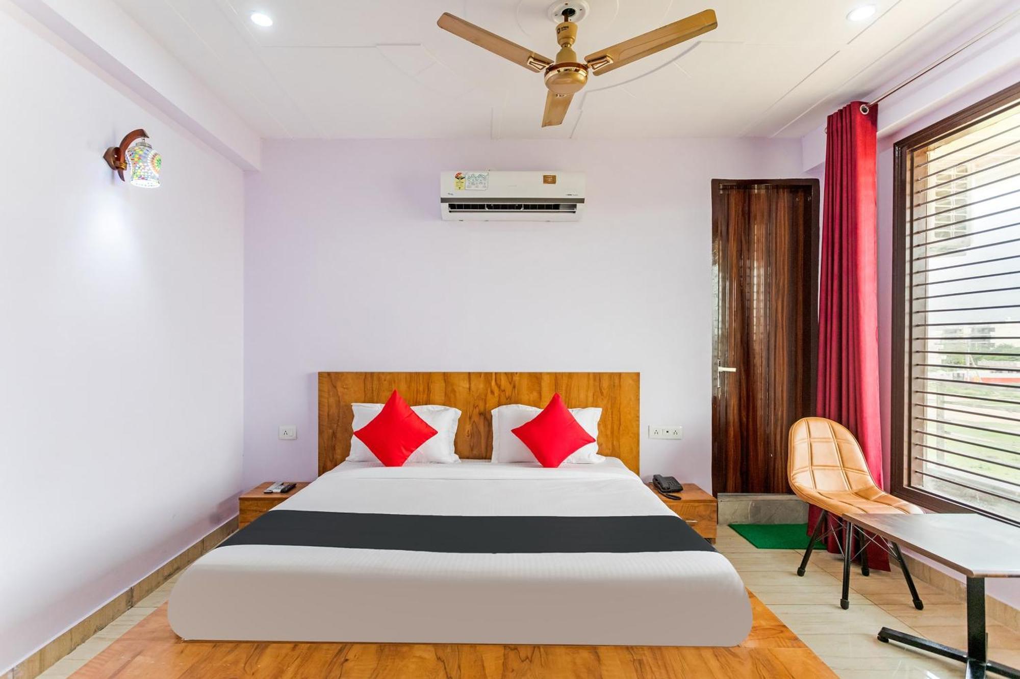 Capital O Harish Residency Ξενοδοχείο Γκουργκάον Εξωτερικό φωτογραφία