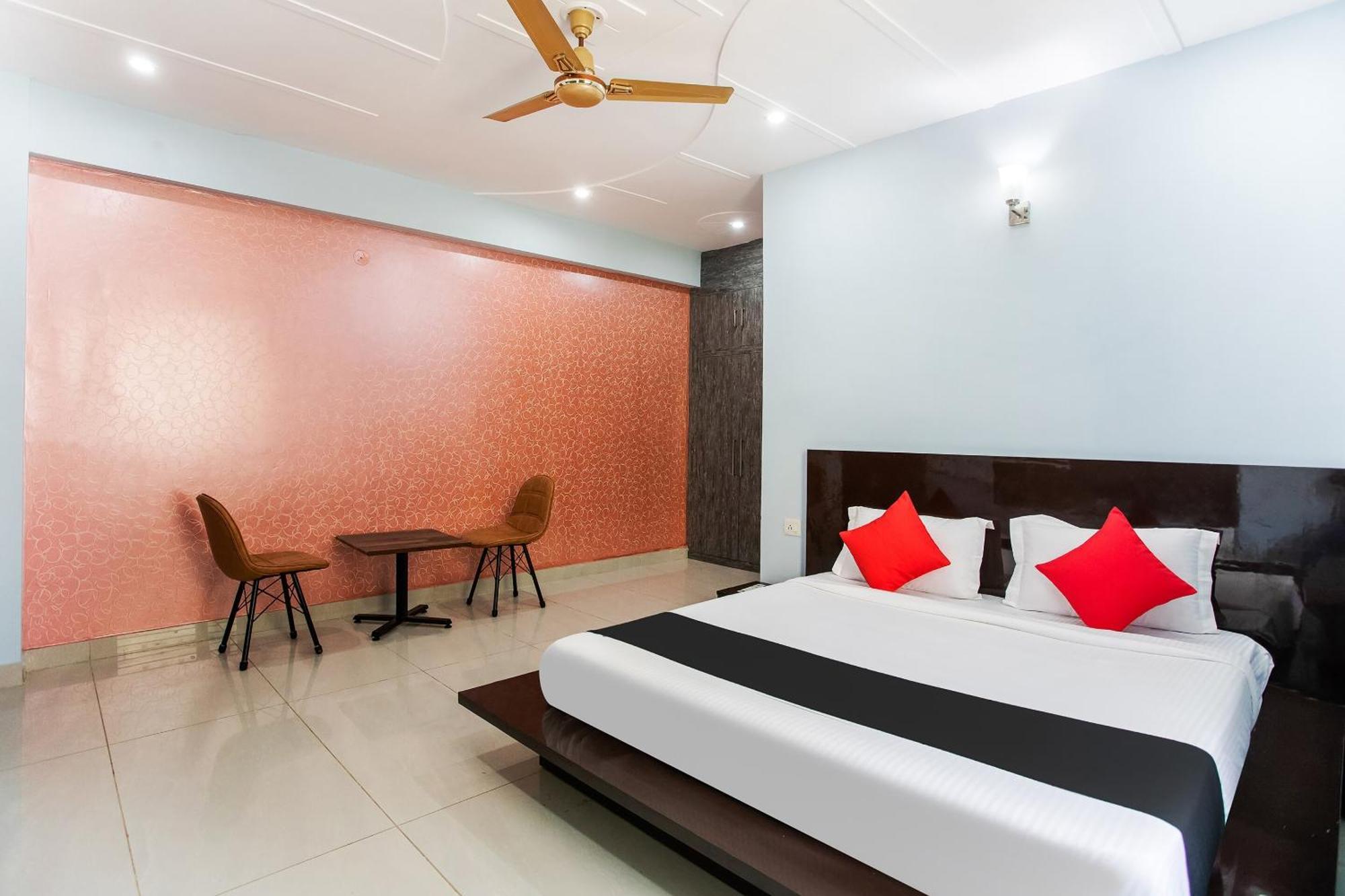 Capital O Harish Residency Ξενοδοχείο Γκουργκάον Εξωτερικό φωτογραφία